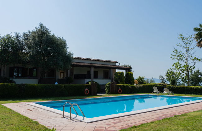 Casa de 3 quartos em Bolsena com piscina e jardim - Foto 2