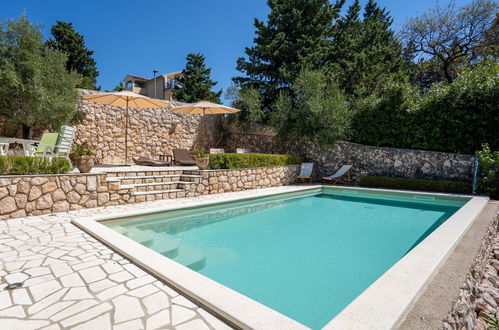 Foto 34 - Casa de 3 quartos em Novi Vinodolski com piscina privada e jardim