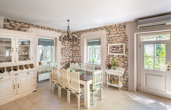 Casa de 5 quartos em Novi Vinodolski com piscina privada e jardim - Foto 15