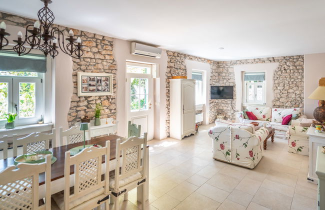 Casa de 5 quartos em Novi Vinodolski com piscina privada e jardim - Foto 20