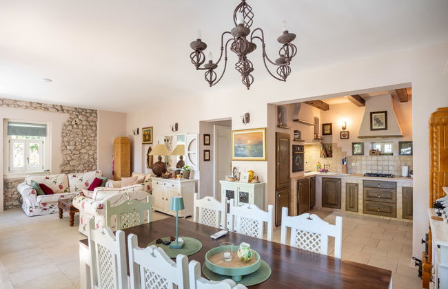 Casa de 5 quartos em Novi Vinodolski com piscina privada e jardim - Foto 16