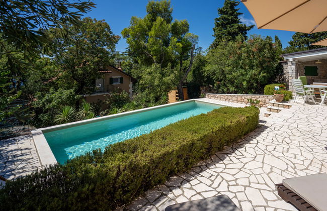 Apartamento de 3 quartos em Novi Vinodolski com piscina e jardim - Foto 34