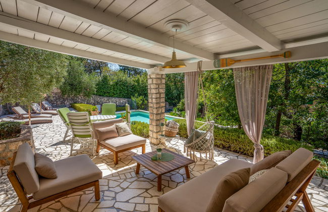 Casa de 5 quartos em Novi Vinodolski com piscina privada e jardim - Foto 2