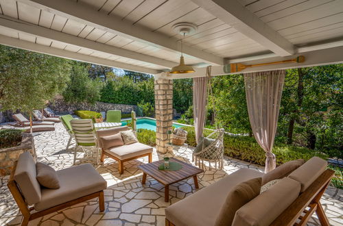 Photo 2 - Maison de 3 chambres à Novi Vinodolski avec piscine privée et jardin