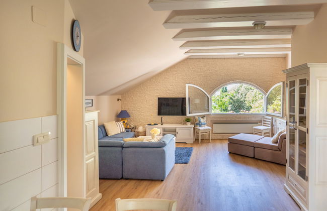 Apartamento de 3 quartos em Novi Vinodolski com piscina e jardim - Foto 8