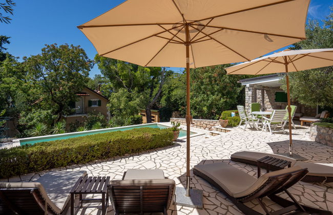 Apartamento de 3 quartos em Novi Vinodolski com piscina e jardim - Foto 29