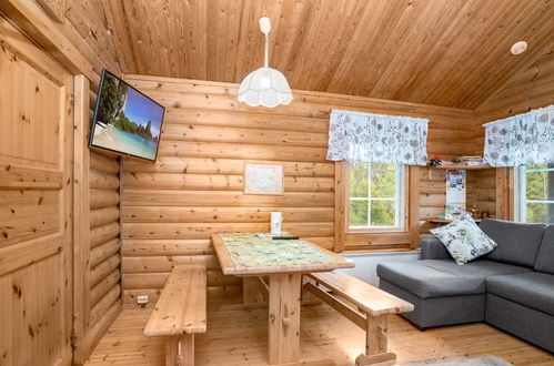 Foto 6 - Casa de 2 quartos em Kuusamo com sauna e vista para a montanha