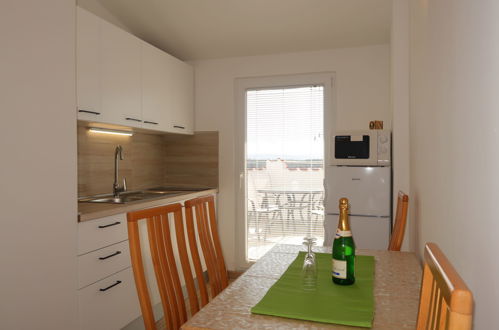 Foto 3 - Apartamento de 2 habitaciones en Punat con terraza y vistas al mar