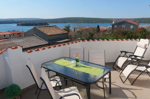 Foto 1 - Appartamento con 2 camere da letto a Punat con terrazza e vista mare