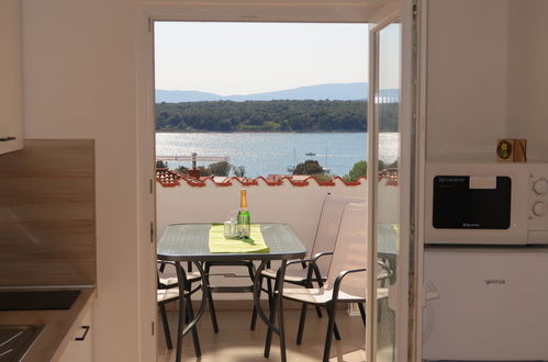 Foto 6 - Apartment mit 2 Schlafzimmern in Punat mit terrasse und blick aufs meer