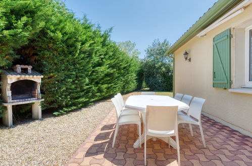 Photo 18 - 3 bedroom House in Saint-Germain-d'Esteuil with private pool and garden