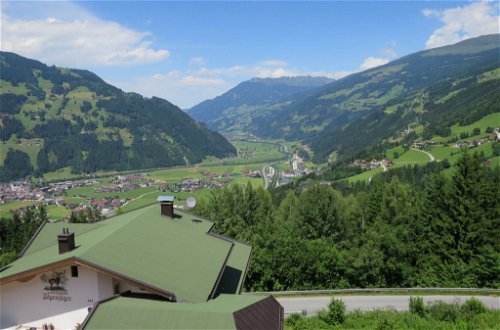 Foto 39 - Haus mit 5 Schlafzimmern in Hainzenberg mit blick auf die berge
