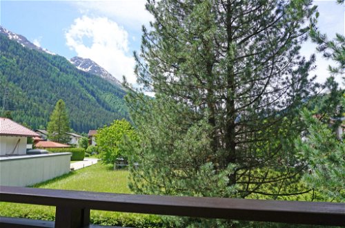 Foto 17 - Apartamento de 1 habitación en Pettneu am Arlberg con sauna y vistas a la montaña