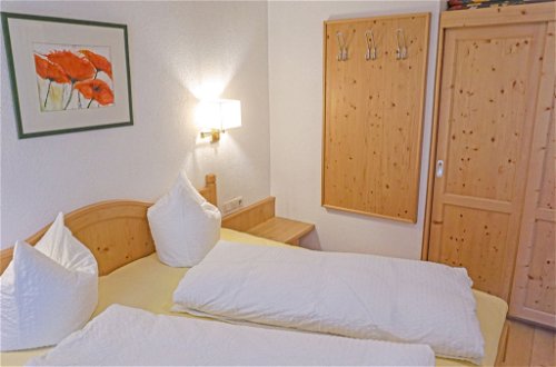 Foto 11 - Apartamento de 1 quarto em Pettneu am Arlberg com sauna e vista para a montanha
