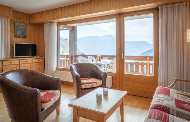 Apartamento de 3 quartos em Leytron com piscina e sauna - Foto 1
