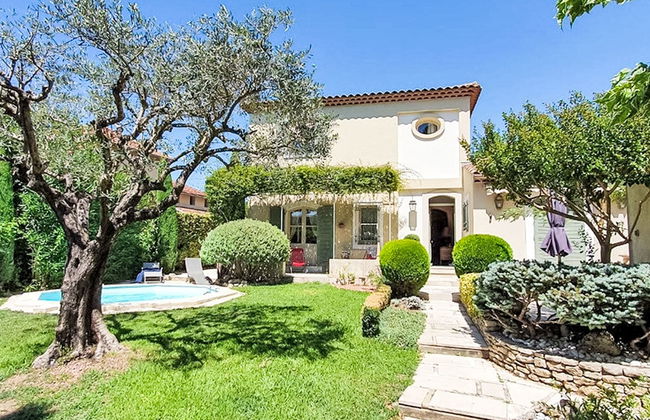 Casa de 4 quartos em Carpentras com piscina privada e jardim - Foto 1