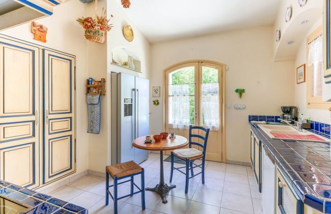 Casa de 4 quartos em Carpentras com piscina privada e jardim - Foto 7