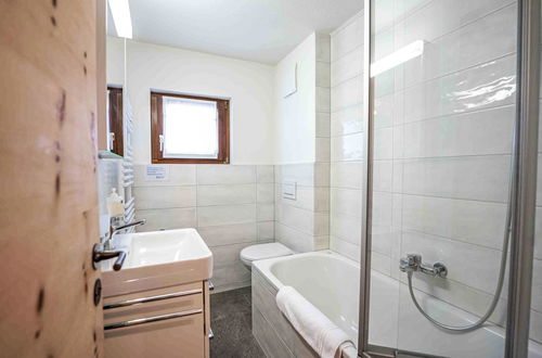 Photo 4 - Appartement de 3 chambres à Celerina/Schlarigna avec jardin