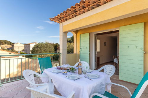 Foto 6 - Apartamento de 2 quartos em Six-Fours-les-Plages com jardim e terraço