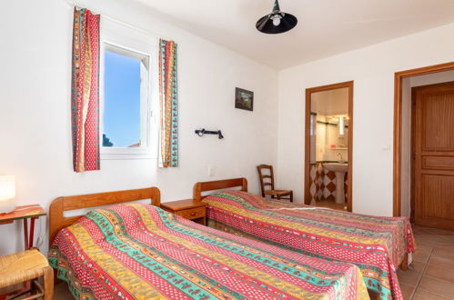 Foto 15 - Apartment mit 2 Schlafzimmern in Six-Fours-les-Plages mit terrasse und blick aufs meer