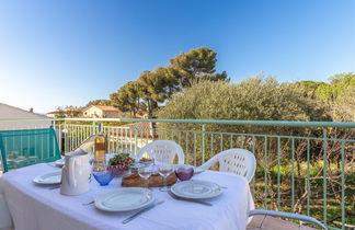 Photo 1 - Appartement de 2 chambres à Six-Fours-les-Plages avec terrasse et vues à la mer