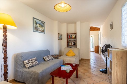 Photo 12 - 2 bedroom Apartment in Six-Fours-les-Plages with terrace and sea view