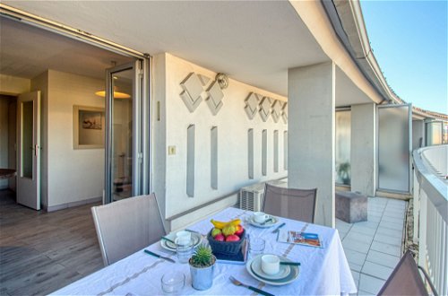 Foto 14 - Apartamento de 2 habitaciones en Fréjus con vistas al mar