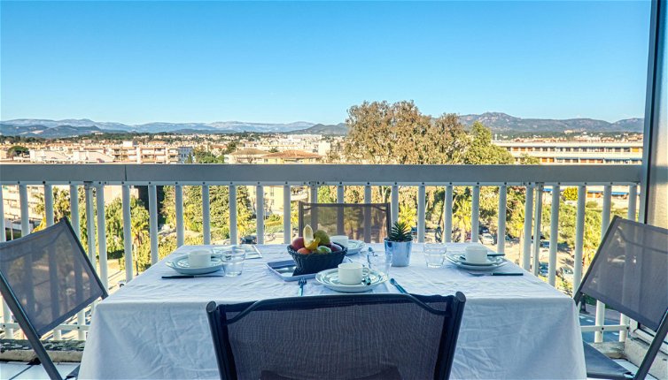 Photo 1 - 2 bedroom Apartment in Fréjus with sea view