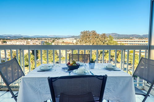 Foto 1 - Apartment mit 2 Schlafzimmern in Fréjus mit blick aufs meer