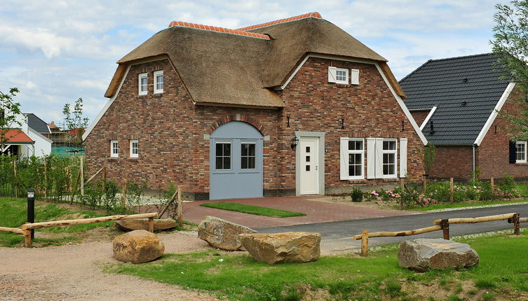 Foto 1 - Casa de 5 quartos em Roggel com piscina e sauna