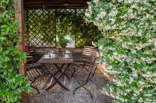 Photo 4 - Maison de 1 chambre à Colle di Val d'Elsa avec piscine et jardin