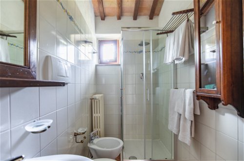 Foto 24 - Haus mit 1 Schlafzimmer in Colle di Val d'Elsa mit schwimmbad und garten