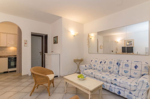 Photo 8 - 1 bedroom Apartment in Golfo Aranci with swimming pool and garden