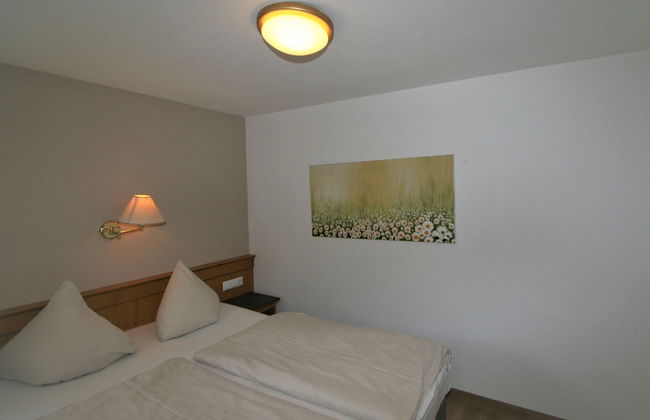 Apartamento de 2 quartos em Stumm com piscina e jardim - Foto 9
