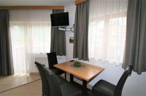 Foto 15 - Apartamento de 1 quarto em Stumm com piscina e vista para a montanha