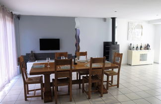 Photo 3 - 3 bedroom House in Civrac-en-Médoc with private pool and garden