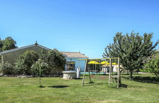 Foto 2 - Casa de 3 habitaciones en Civrac-en-Médoc con piscina privada y jardín