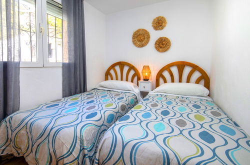 Photo 8 - 6 bedroom House in Calp with private pool and garden