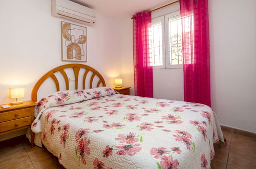 Photo 11 - 6 bedroom House in Calp with private pool and garden