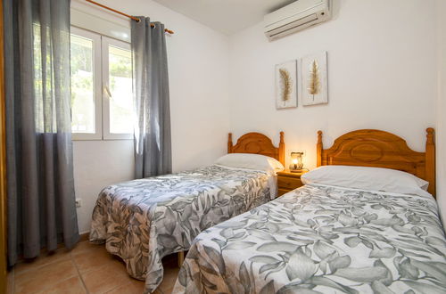 Photo 21 - 6 bedroom House in Calp with private pool and garden