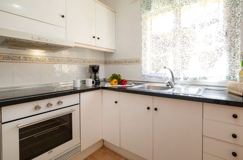 Photo 14 - 6 bedroom House in Calp with private pool and garden