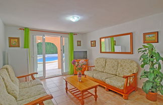 Photo 3 - 6 bedroom House in Calp with private pool and sea view