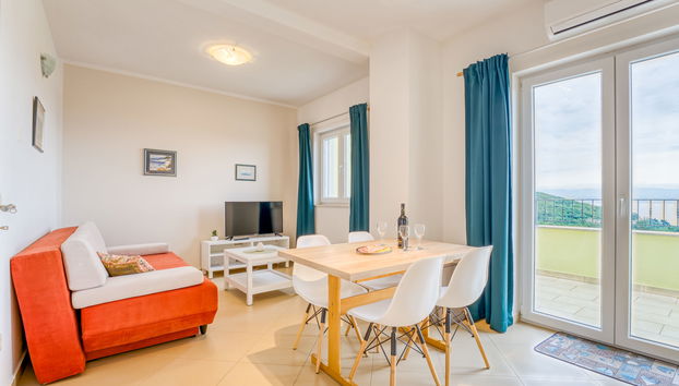 Apartamento de 2 quartos em Mošćenička Draga com piscina e jardim - Foto 4