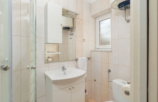Casa de 3 quartos em Sukošan com piscina privada e jardim - Foto 16