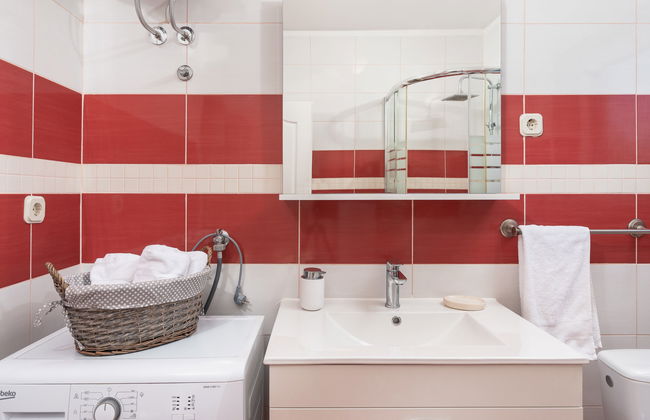Casa de 3 quartos em Sukošan com piscina privada e jardim - Foto 21