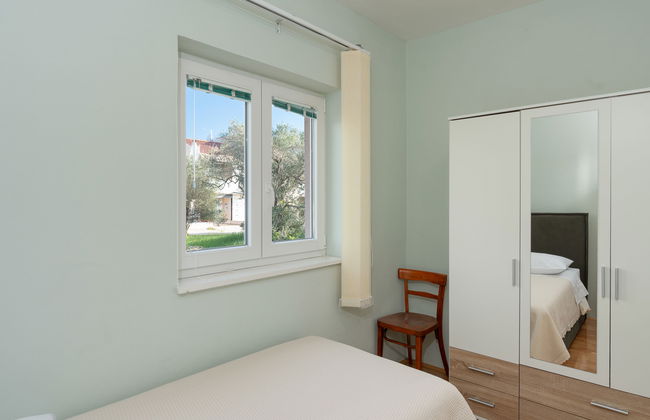 Casa de 3 quartos em Sukošan com piscina privada e jardim - Foto 18