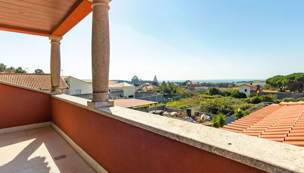 Casa de 6 quartos em Esposende com jardim e terraço - Foto 3