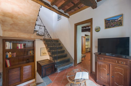 Foto 33 - Casa de 2 quartos em Camaiore com piscina privada e jardim