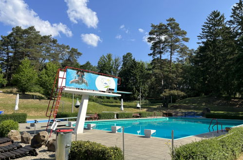 Foto 25 - Haus mit 1 Schlafzimmer in Bad Emstal mit schwimmbad und blick auf die berge