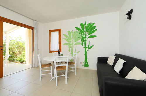 Photo 6 - 2 bedroom Apartment in Golfo Aranci with garden and terrace